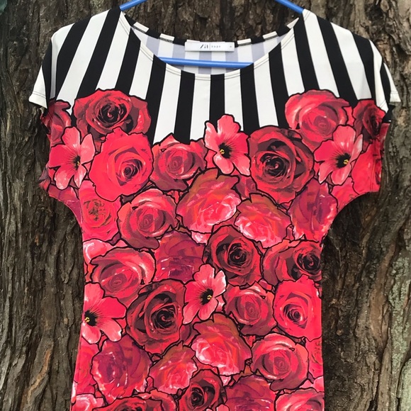 Top - Picture 2 of 2